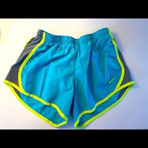 Nike tempo running shorts